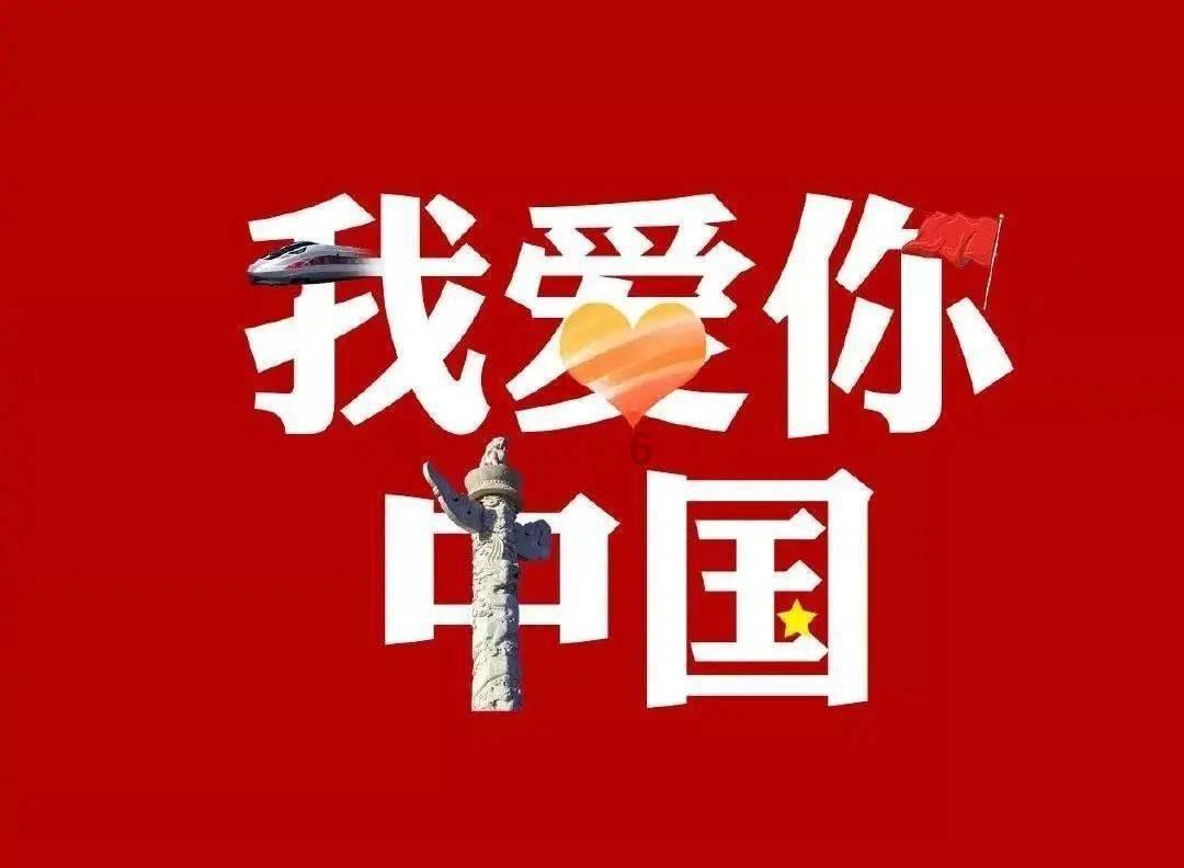凯莉詹娜出席巴黎大秀,淡黄色轻纱裙搭配水晶高跟,女王范十足!